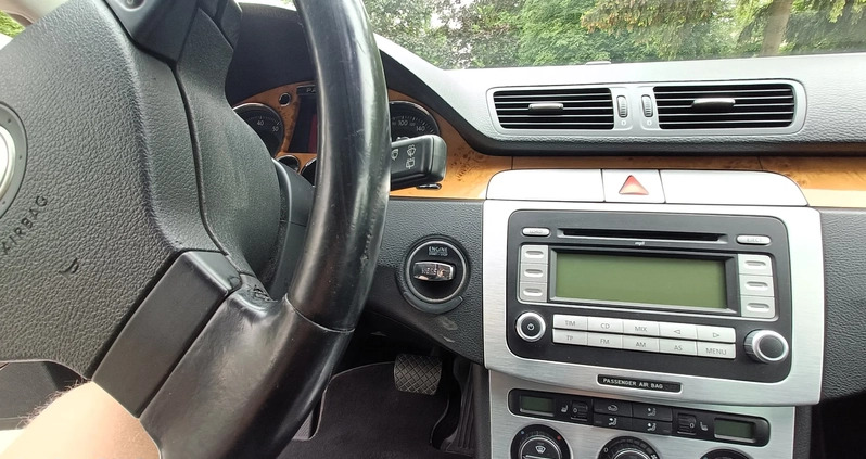 Volkswagen Passat cena 13900 przebieg: 295800, rok produkcji 2007 z Oborniki małe 326